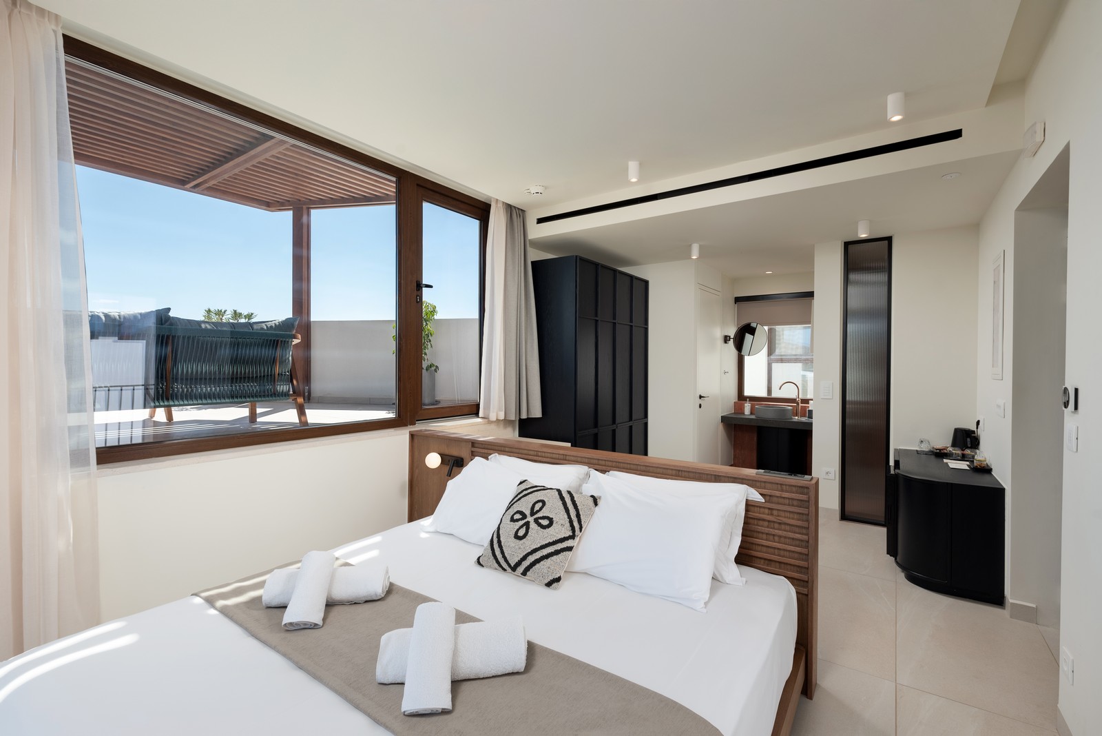 Executive Room with Sea View & Jet Tub in Elounda