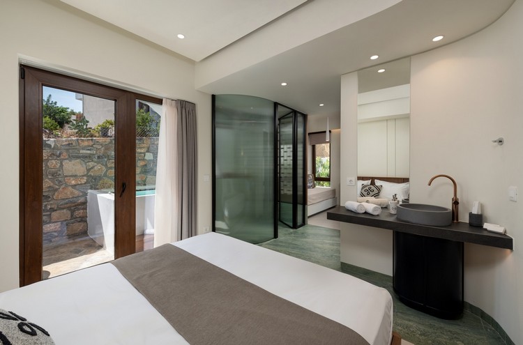 Elounda Stories Junior Suite with Outdoor Jet Tub